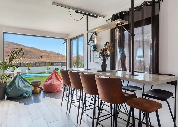 La Casa Del Volcano Pool Villa