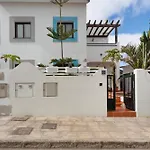 La Casa Del Volcano Pool Villa Corralejo