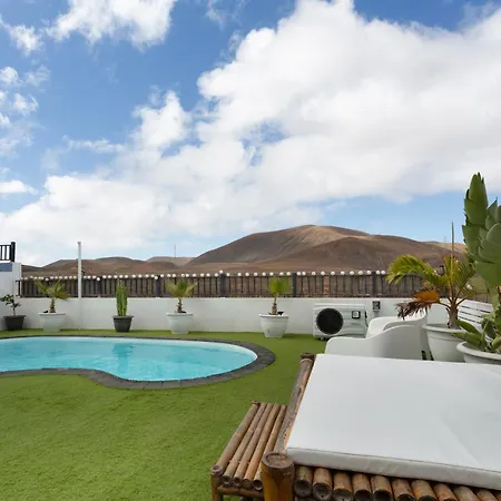 La Casa Del Volcano Pool * Corralejo