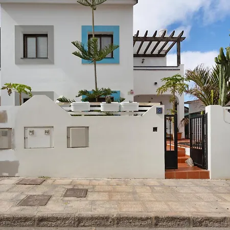 La Casa Del Volcano Pool Willa Corralejo